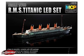 R.M.S. TITANIC with Led, (14220)